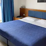 La Costiera 4*