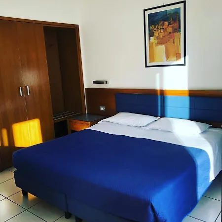 La Costiera 4*