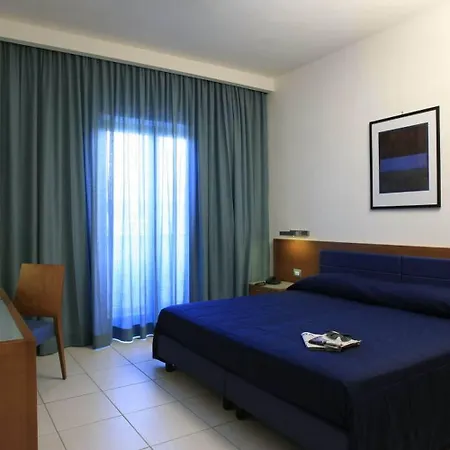 La Costiera מלון 4*