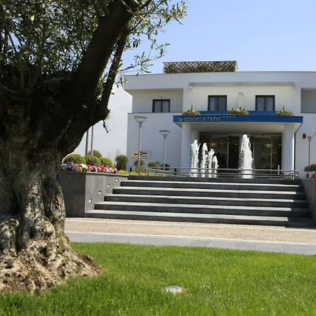 La Costiera Hotel 4*
