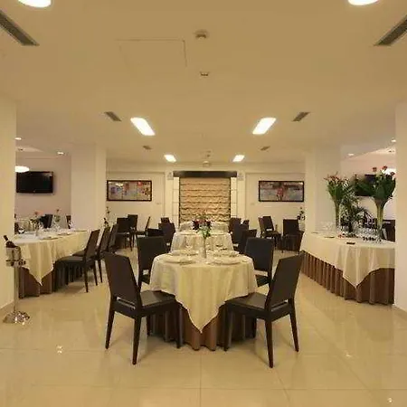 La Costiera Hotel 4*