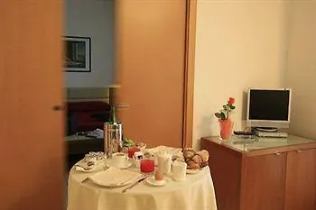 La Costiera 4*