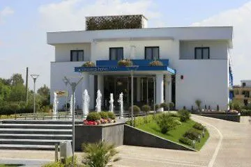 La Costiera 4* Varcaturo